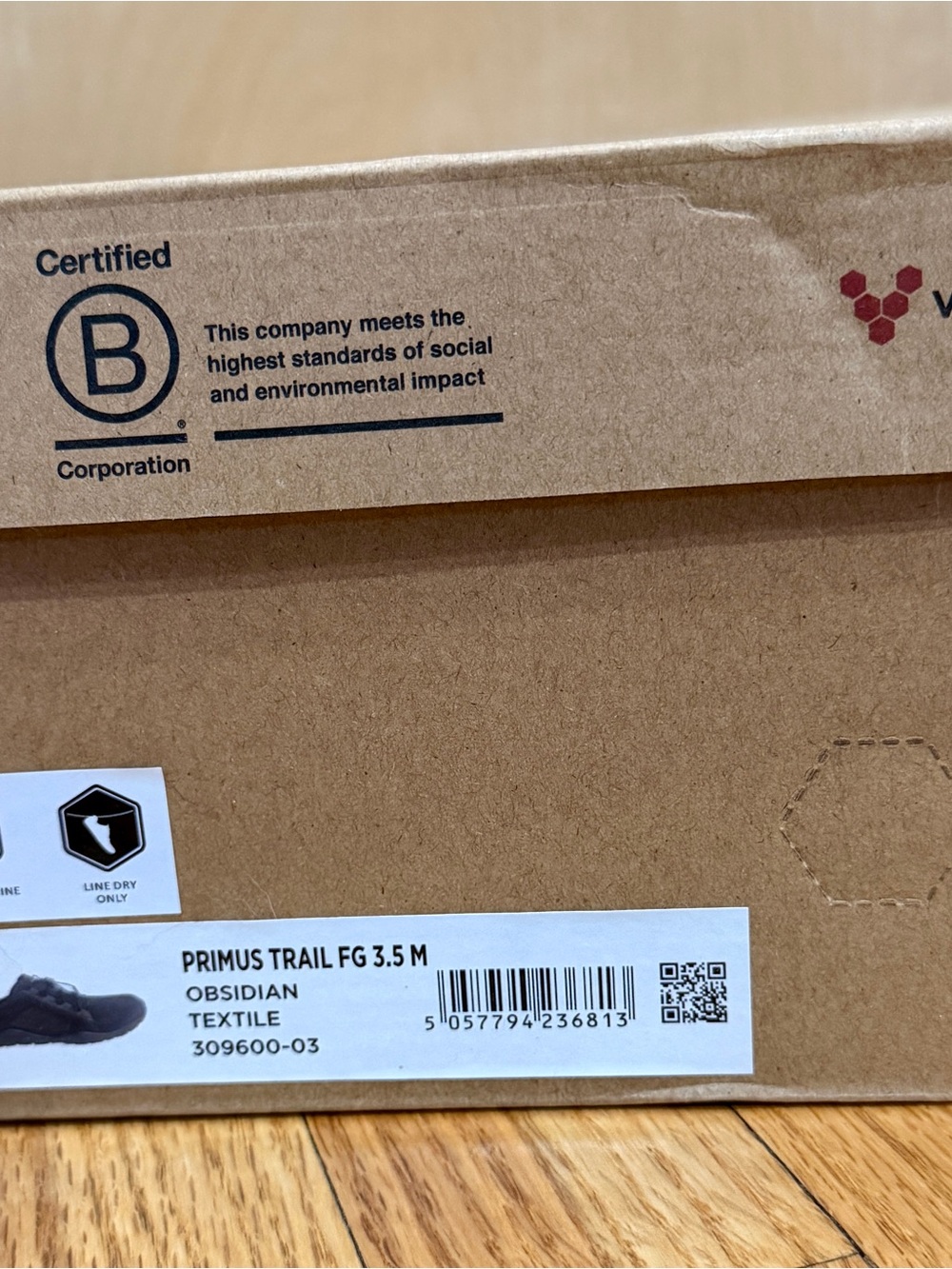 Vivo barefoot Men's Black Minimalist Athletic Trainer - Picture 7 of 7
